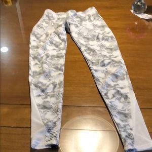 Omicron legging